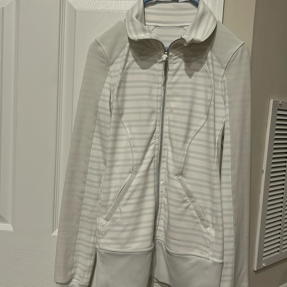 Lululemon contempo style zip up